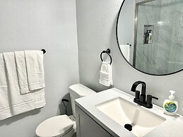 7BR Comfort Haven For 16 I Next to Tinker I EC