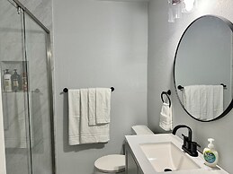 7BR Comfort Haven For 16 I Next to Tinker I EC