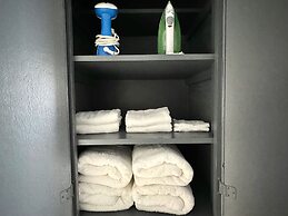 7BR Comfort Haven For 16 I Next to Tinker I EC