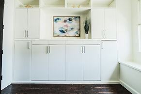 Cozy Getaway Perfect for 10 Prime Location NW6