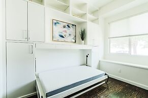 Cozy Getaway Perfect for 10 Prime Location NW6