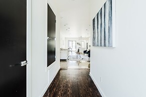 Cozy Getaway Perfect for 10 Prime Location NW6