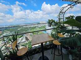 The Sky 89 Panorama D7