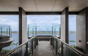 The Sky 89 Panorama D7