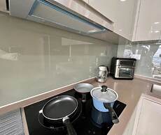 The Sky 89 Panorama D7