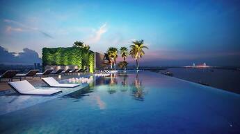 The Sky 89 Panorama D7