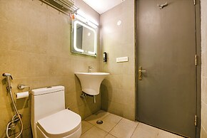 Fabhotel Old Maple Leaf