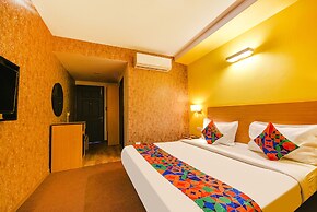 Fabhotel Old Maple Leaf