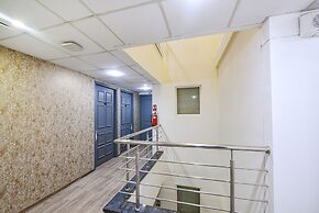 Fabhotel Old Maple Leaf