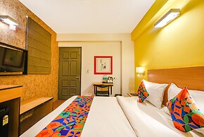 Fabhotel Old Maple Leaf