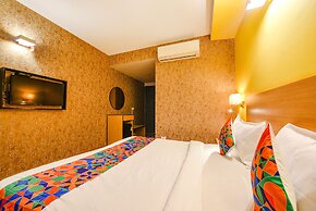 Fabhotel Old Maple Leaf