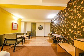 Fabhotel Old Maple Leaf