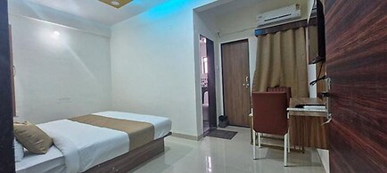 Fabhotel Mantra Inn