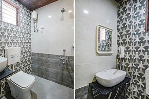 Fabhotel Golden Bird