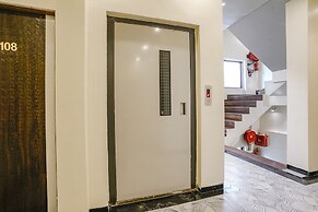 Fabhotel Golden Bird