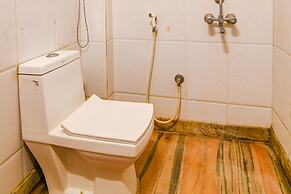 Fabhotel The Golden Orchid