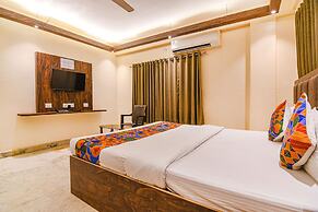 Fabhotel The Golden Orchid