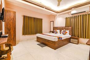 Fabhotel The Golden Orchid