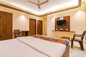 Fabhotel The Golden Orchid