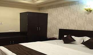 Fabhotel Purvika