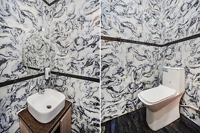 Fabhotel Shri Giriraj Ji Dham