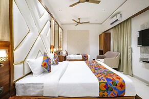 Fabhotel Status Residency