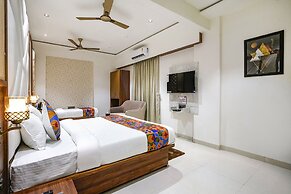 Fabhotel Status Residency