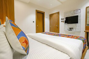 Fabhotel Status Residency