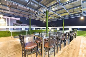 Fabhotel Hari Residency