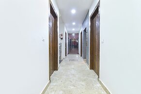 Fabhotel Hari Residency