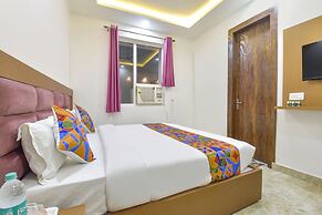 Fabhotel Hari Residency