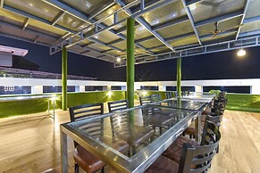 Fabhotel Hari Residency