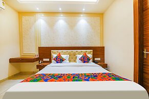 Fabhotel K9 Royal