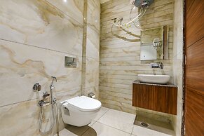 Fabhotel K9 Royal