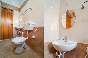 Fabhotel Saro Sri Residency