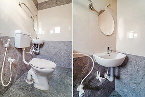 Fabhotel Saro Sri Residency