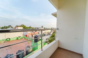 Fabhotel Saro Sri Residency