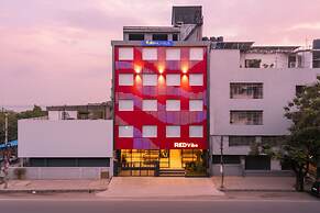 Fabhotel Red Vibe