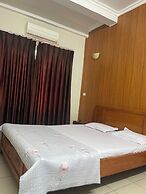 Truong Giang Hotel HN - by BAY LUXURY