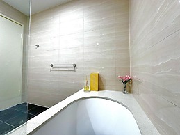 Cosy 2-Bedroom Apartment Homebush NSW