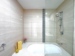 Cosy 2-Bedroom Apartment Homebush NSW