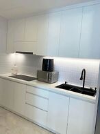 The Antonia Apartments - Korea Town D7