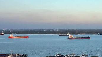 Saigon Riverside Complex D7