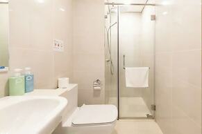 Eco Green Saigon - Free Gym & Pool