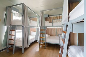 Friends Hostel - Phuket Airport