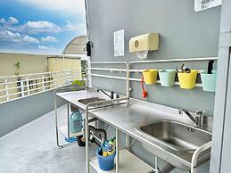 Friends Hostel - Phuket Airport