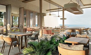 Centara Grand Lagoon Maldives