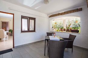 Ferienwohnung mit Wlan und Schöner Terrasse