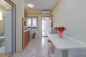 Ferienwohnung mit Wlan und Schöner Terrasse