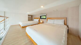 Yeosu Sorrr Spa Oceanview Pension